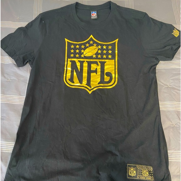 NFL Other - Official NFL Licensed Apparel. Size L. Black shirt
